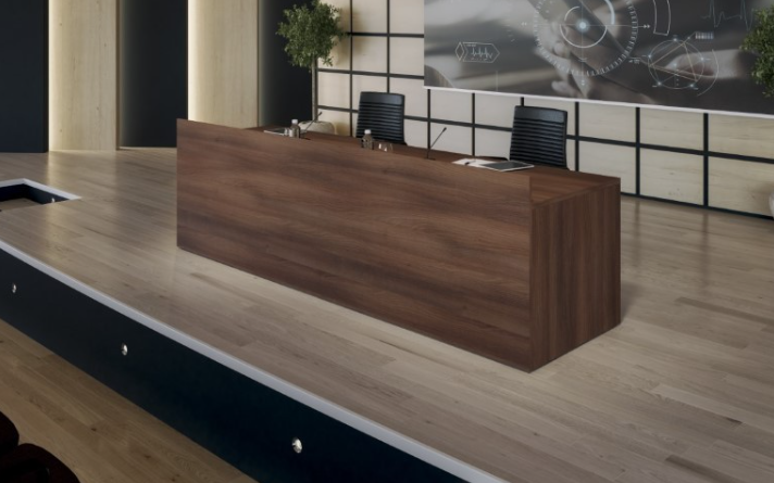Crea una sala de conferencias versátil con este mobiliario de oficina